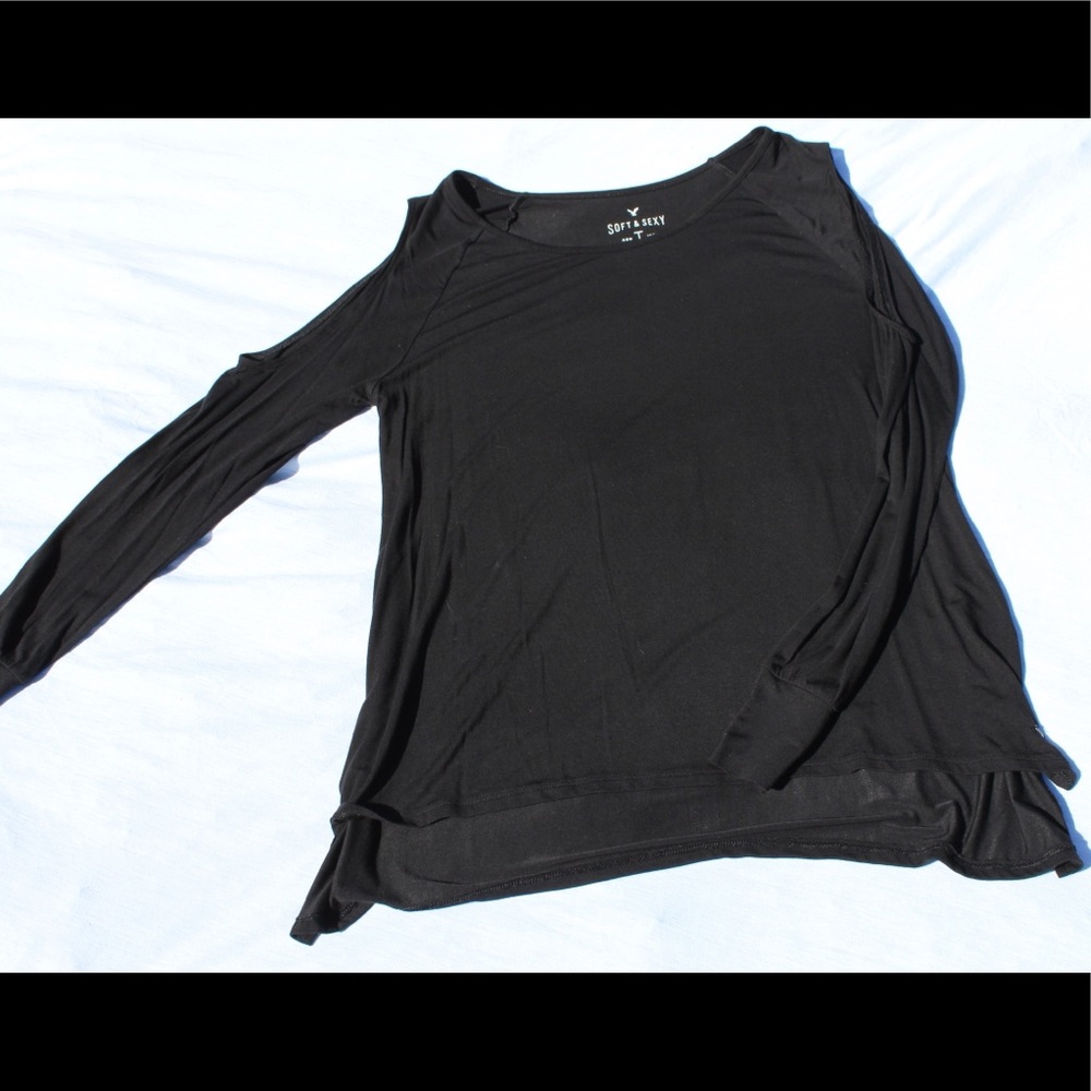 NEVER WORN American Eagle Black Long Sleeve T
